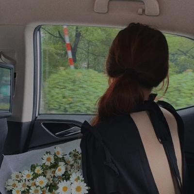 恋综女嘉宾决赛夜爆冷，节目组紧急叫停，一个月引热议